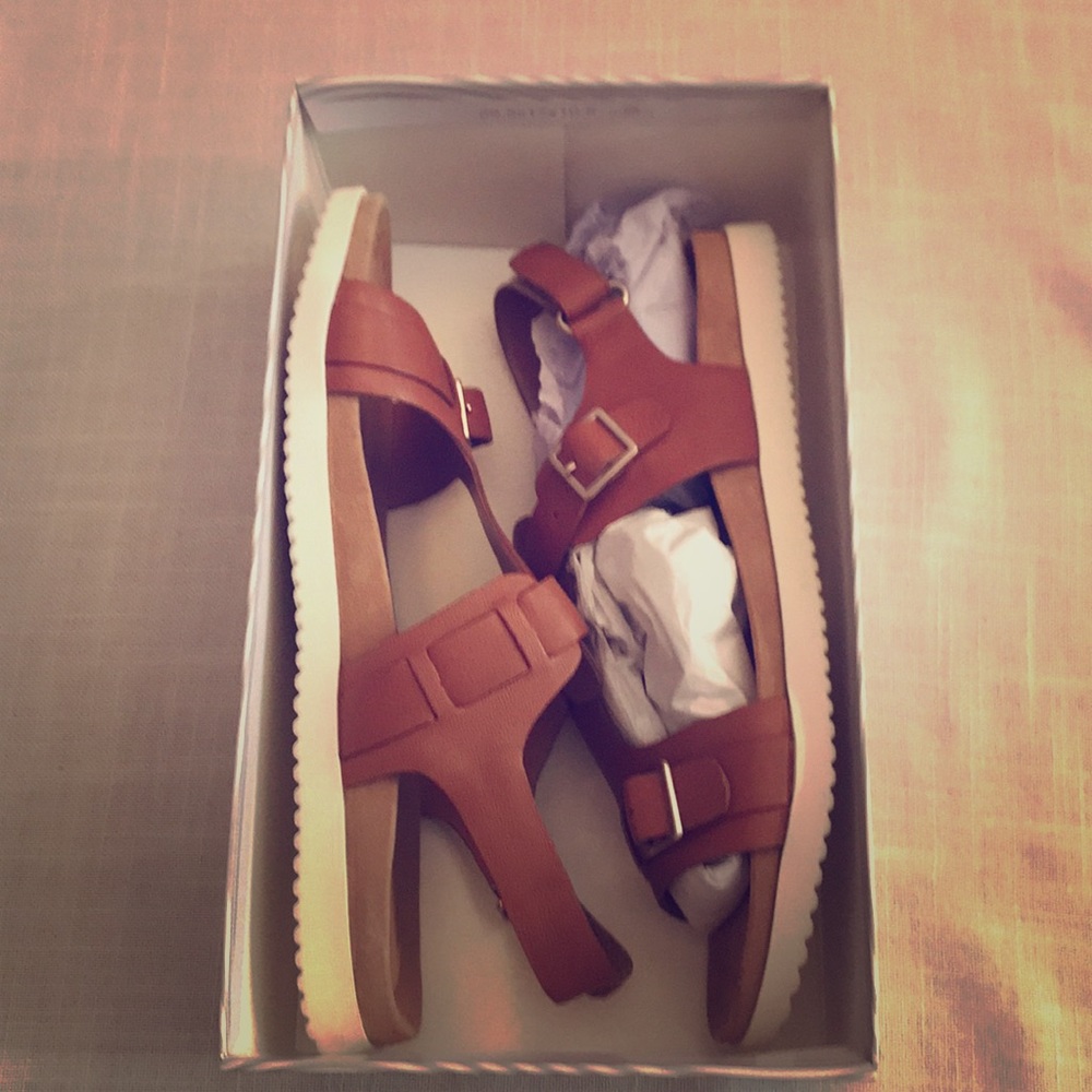 9 M Easy Spirit Comfort Sandals: Final Price